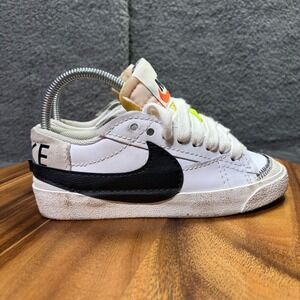 Nike Blazer Low 77 Jumbo White Black DQ1470-101 Womens 5 Sneakers Low Top